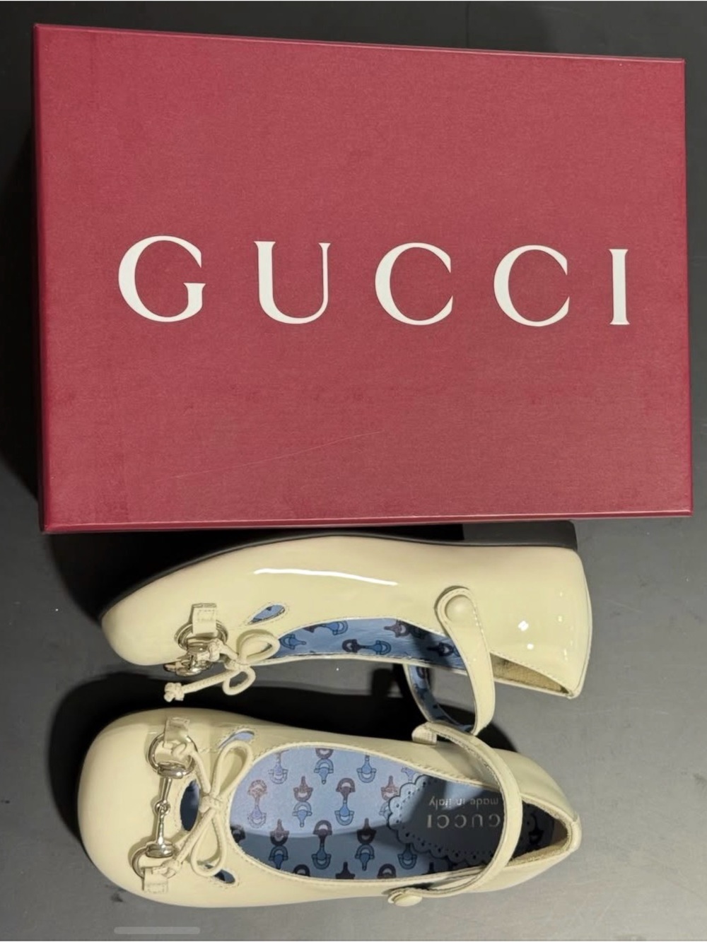 Gucci white Patent Mary Jane Flats with Horsebit Bow